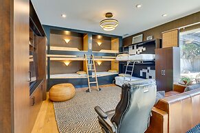 Hawthorne Home w/ Covered Patio & Basketball Court