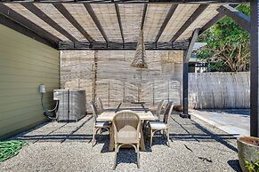 Hawthorne Home w/ Covered Patio & Basketball Court