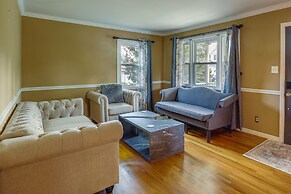 Charming Monroe Township Home - 13 Mi to RU!