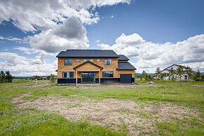 Mountain-view Island Park Cabin Near Outdoor Rec!