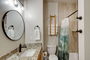 Mountain-view Island Park Cabin Near Outdoor Rec!