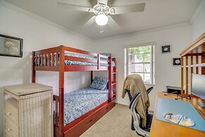 Melbourne Home w/ Pool & Patio, 6 Mi to Beach!