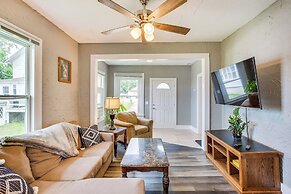 Lakefront Mound Getaway: Near Snowmobiling Trails!