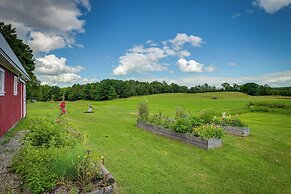 Springvale Farm: Freedom Home With Hiking Trail!