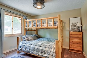 Peaceful Waterfront Cabin on Tittabawassee River!