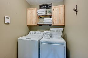 Peaceful Waterfront Cabin on Tittabawassee River!