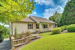 Hendersonville Retreat w/ Mtn Views & Deck!