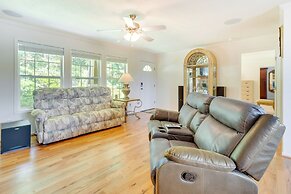 Hendersonville Retreat w/ Mtn Views & Deck!