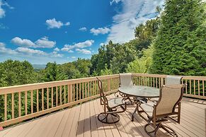 Hendersonville Retreat w/ Mtn Views & Deck!