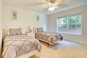 Hendersonville Retreat w/ Mtn Views & Deck!