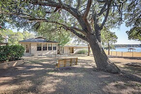 Deck + Cliffside Belton Lake Views: Temple Retreat