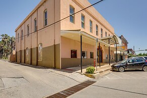 Renovated San Marcos Vacation Rental w/ Balcony!