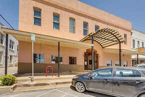 Renovated San Marcos Vacation Rental w/ Balcony!