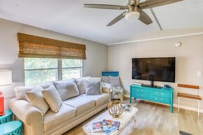 Hampstead Getaway - 5 Miles to Beaches!