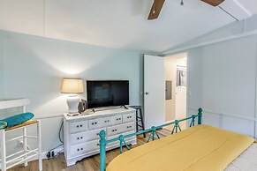 Hampstead Getaway - 5 Miles to Beaches!