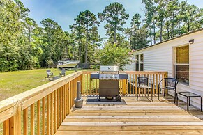 Hampstead Getaway - 5 Miles to Beaches!