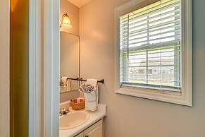 Roomy Fayetteville Home Rental w/ Screened Porch!