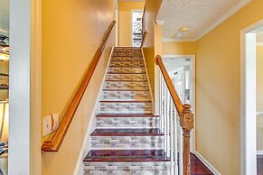 Roomy Fayetteville Home Rental w/ Screened Porch!