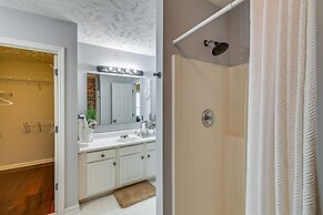 Roomy Fayetteville Home Rental w/ Screened Porch!