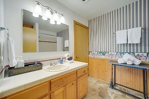 Fredericksburg Retreat w/ Private Hot Tub & Patio!