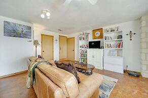 Fredericksburg Retreat w/ Private Hot Tub & Patio!
