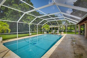 Florida Escape w/ Pool ~ 16 Mi to Fort Lauderdale!