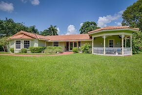 Florida Escape w/ Pool ~ 16 Mi to Fort Lauderdale!