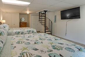 Dock + Screened Porch: Lake of the Ozarks Getaway!