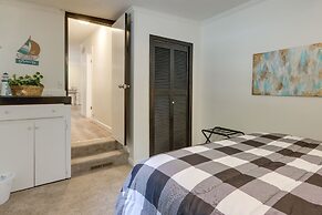 Dock + Screened Porch: Lake of the Ozarks Getaway!