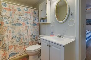 Dock + Screened Porch: Lake of the Ozarks Getaway!