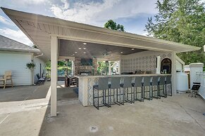 10-acre Lakefront Home w/ Pool, Hot Tub & Dock!