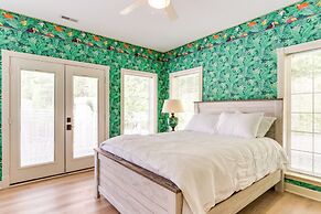 10-acre Lakefront Home w/ Pool, Hot Tub & Dock!