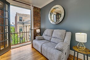 Contemporary Cohoes Retreat w/ Electric Fireplace!