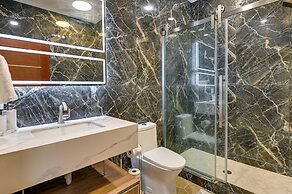 Contemporary Cohoes Retreat w/ Electric Fireplace!