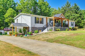 Charming Virginia Getaway Near Hiking & Golfing!