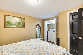 Charming Virginia Getaway Near Hiking & Golfing!