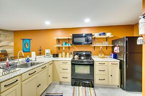 Charming Virginia Getaway Near Hiking & Golfing!