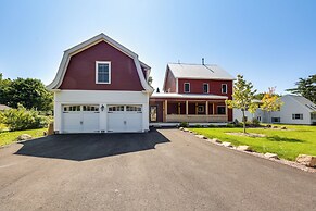 Acadia Home w/ Rooftop Deck - Close to Trails!