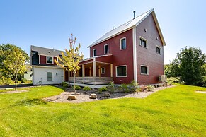 Acadia Home w/ Rooftop Deck - Close to Trails!