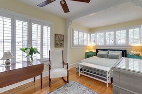 Charming St Petersburg Bungalow 2 Mi to Downtown!