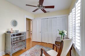 Charming St Petersburg Bungalow 2 Mi to Downtown!