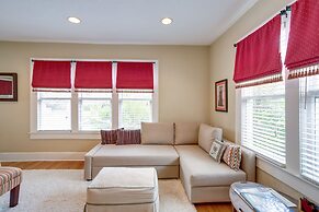 Charming St Petersburg Bungalow 2 Mi to Downtown!