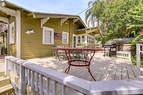 Charming St Petersburg Bungalow 2 Mi to Downtown!