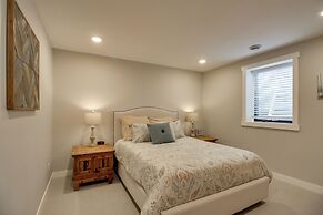 Kayaks & Dock: Lakefront Retreat in Alexandria