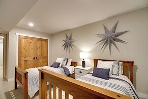 Kayaks & Dock: Lakefront Retreat in Alexandria