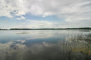 Kayaks & Dock: Lakefront Retreat in Alexandria