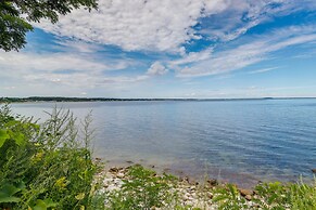 Bayfront Plymouth Gem w/ Sunroom, Steps to Shore!