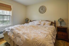 Cumberland Cottage w/ Screened Porch + Fire Pit!