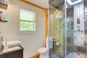 Private Hot Tub & Fire Pit: Pocono Lake House!