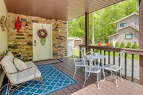 Private Hot Tub & Fire Pit: Pocono Lake House!